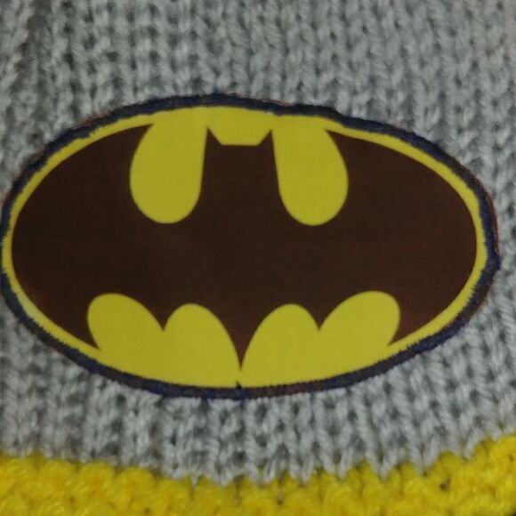 2 Handmade Superhero Batman Spiderman Knit Beanie Skull Cap 12 -18 month lot - Picture 7 of 13